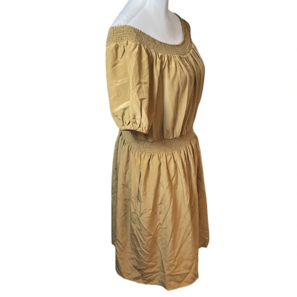 Club Monaco Dress Womens 12 Silk Nude Beige Smocked Flowy Neutral Minimal Boho - Picture 5 of 8